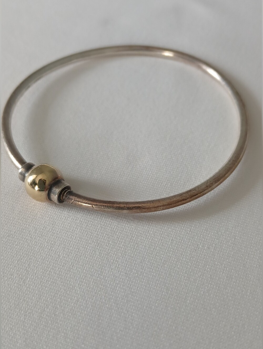 ✨ Two-Tone Single Ball Bangle Bracelet (Cape Cod Style) ✨ - Picture 5 of 9